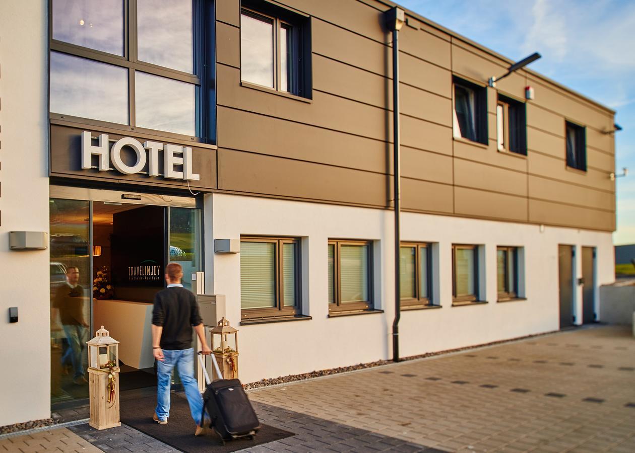 Travelinjoy Hotell Rietheim-Weilheim Exteriör bild